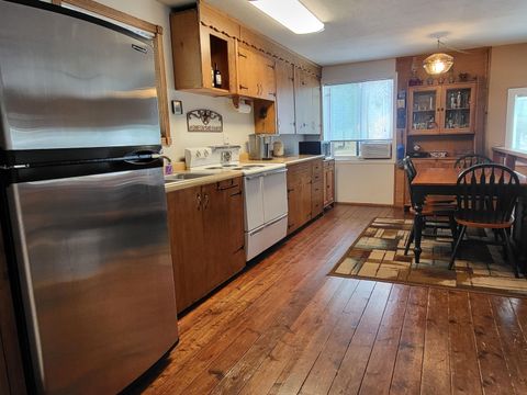 Tiny photo for 51998 Noble Fir, La Pine, OR 97739 (MLS # 220221194)