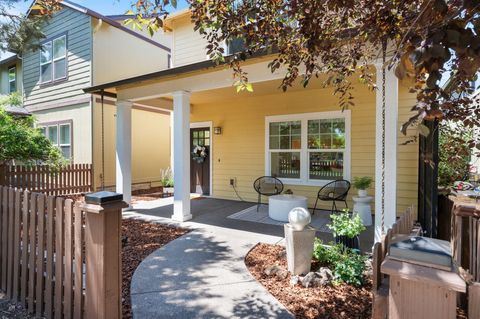 61718 Poppy Place Bend OR 97702