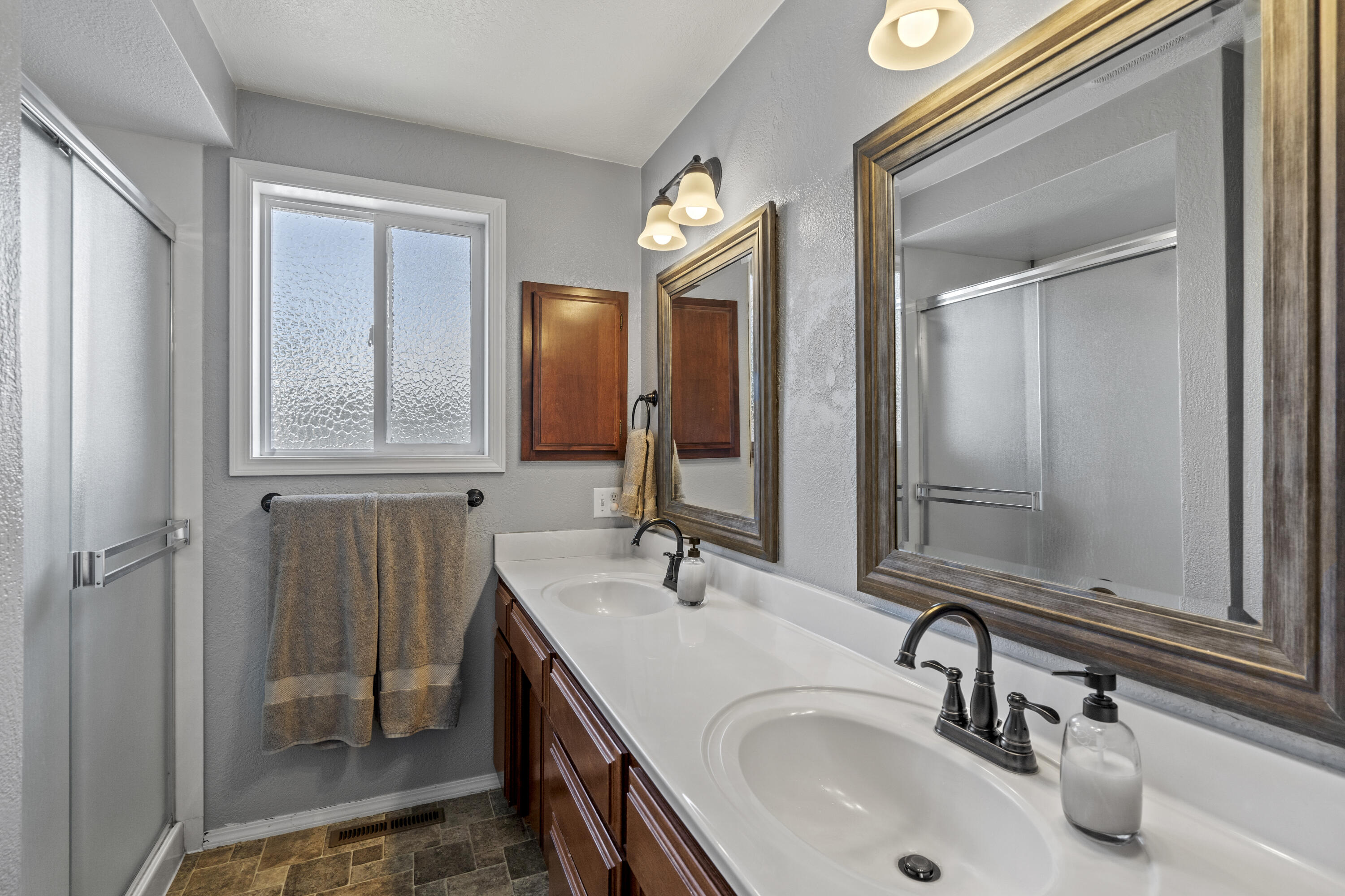 Valley Point - Residential