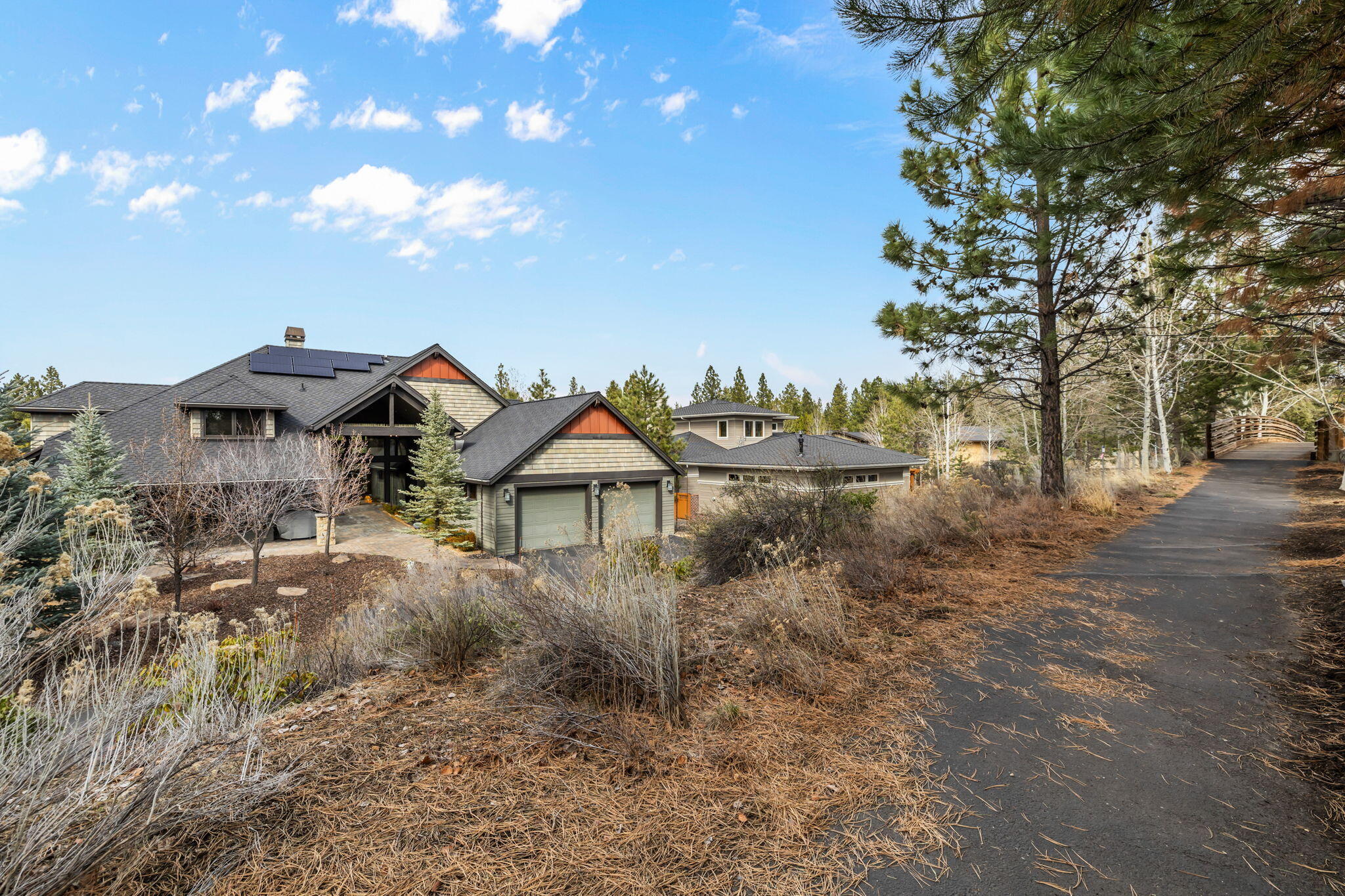 Three Pines - Residential