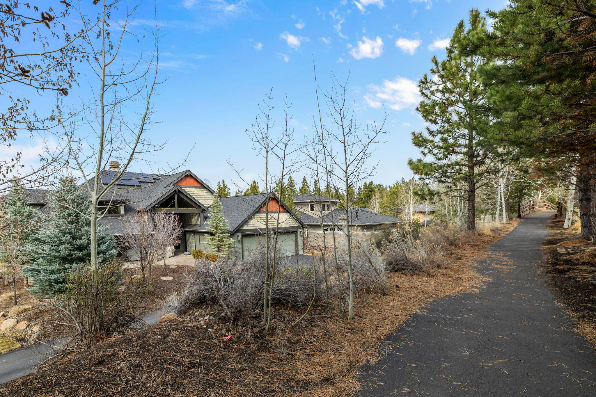 Three Pines - Residential