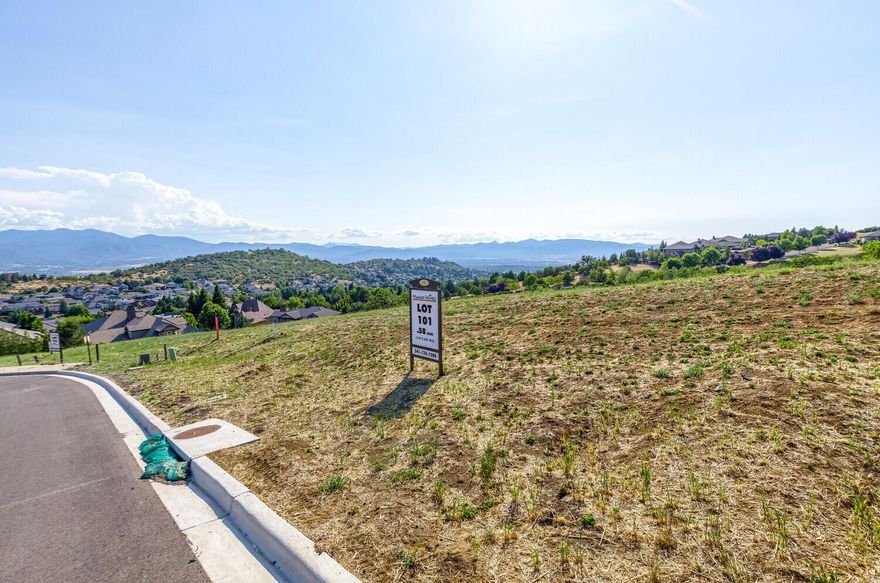 Incredible City and Valley Views from this homesite. Located in Saddle Ridge Phase 4, lot 101. This (.59 acre) lot is in a neighborhood of upscale homes located in East Medford with beautiful views of the valley. This is not a build package. You can purchase the lot and bring your own builder. All building plans must be submitted to the Architectural Review Committee for approval prior to the start of construction. The listing agent is related to the seller.