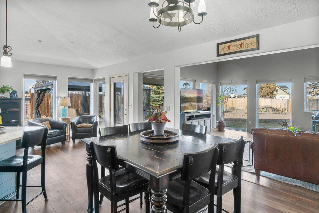 West Powell Butte Es - Residential