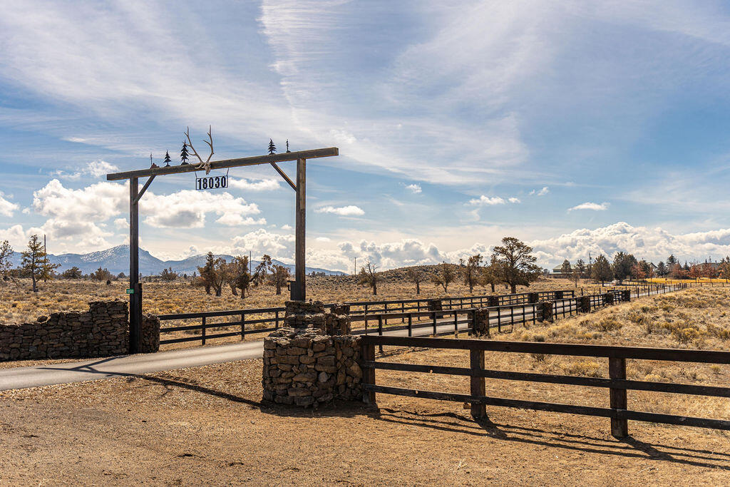 West Powell Butte Es - Residential