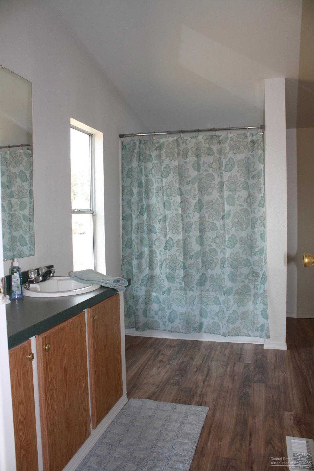 Bend Cascade View - Residential