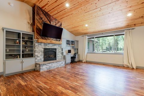 Tiny photo for 14225 Whitewater Lane, La Pine, OR 97739 (MLS # 220221772)