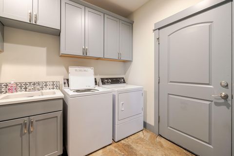 Tiny photo for 14225 Whitewater Lane, La Pine, OR 97739 (MLS # 220221772)