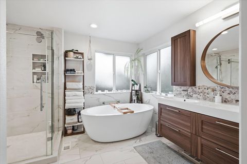 Tiny photo for 2074 SE Kayleigh Way, Grants Pass, OR 97526 (MLS # 220215172)