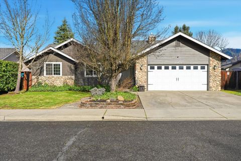 Tiny photo for 2074 SE Kayleigh Way, Grants Pass, OR 97526 (MLS # 220215172)