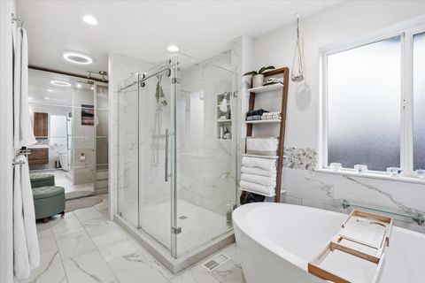 Tiny photo for 2074 SE Kayleigh Way, Grants Pass, OR 97526 (MLS # 220215172)