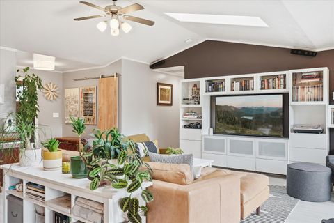 Tiny photo for 2074 SE Kayleigh Way, Grants Pass, OR 97526 (MLS # 220215172)