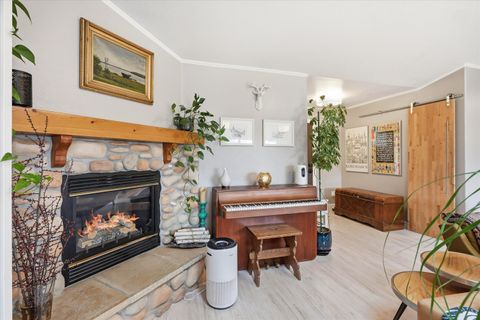 Tiny photo for 2074 SE Kayleigh Way, Grants Pass, OR 97526 (MLS # 220215172)