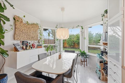 Tiny photo for 2074 SE Kayleigh Way, Grants Pass, OR 97526 (MLS # 220215172)