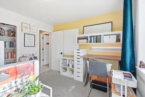 Tiny photo for 2074 SE Kayleigh Way, Grants Pass, OR 97526 (MLS # 220215172)