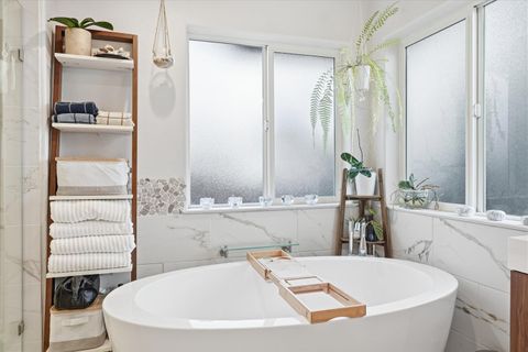 Tiny photo for 2074 SE Kayleigh Way, Grants Pass, OR 97526 (MLS # 220215172)