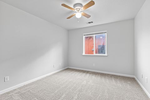 Tiny photo for 14 Scholarship Way, Medford, OR 97501 (MLS # 220213570)