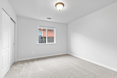 Tiny photo for 14 Scholarship Way, Medford, OR 97501 (MLS # 220213570)