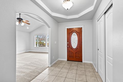 Tiny photo for 14 Scholarship Way, Medford, OR 97501 (MLS # 220213570)