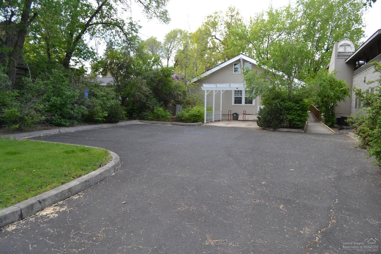 CLAB - Commercial Sale