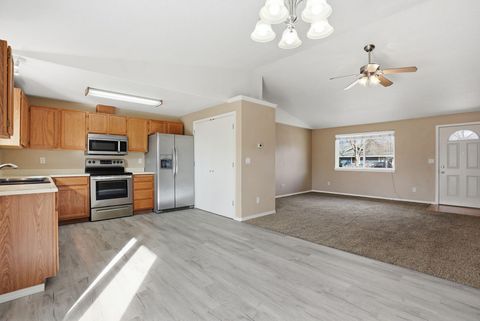 Tiny photo for 3302 SW Reindeer Avenue, Redmond, OR 97756 (MLS # 220217059)