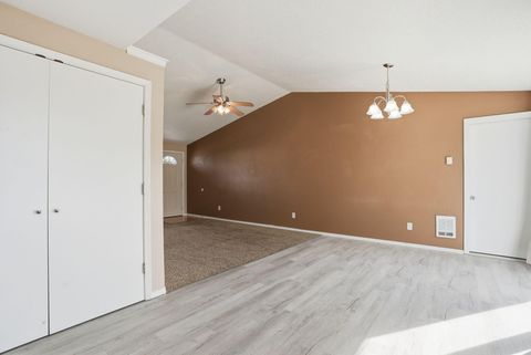 Tiny photo for 3302 SW Reindeer Avenue, Redmond, OR 97756 (MLS # 220217059)