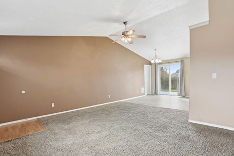 Tiny photo for 3302 SW Reindeer Avenue, Redmond, OR 97756 (MLS # 220217059)