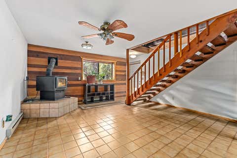 Tiny photo for 300 Dunlap Road, Jacksonville, OR 97530 (MLS # 220226774)