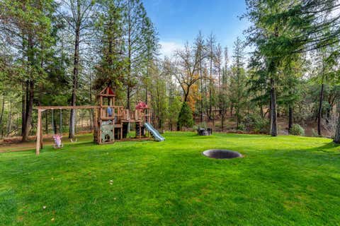 Tiny photo for 300 Dunlap Road, Jacksonville, OR 97530 (MLS # 220226774)