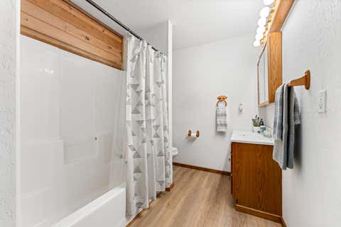 Tiny photo for 300 Dunlap Road, Jacksonville, OR 97530 (MLS # 220226774)