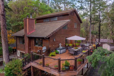 Photo of 300 Dunlap Road, Jacksonville, OR 97530 (MLS # 220226774)