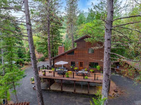 Tiny photo for 300 Dunlap Road, Jacksonville, OR 97530 (MLS # 220226774)