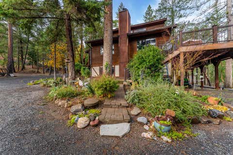 Tiny photo for 300 Dunlap Road, Jacksonville, OR 97530 (MLS # 220226774)