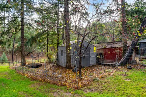 Tiny photo for 300 Dunlap Road, Jacksonville, OR 97530 (MLS # 220226774)