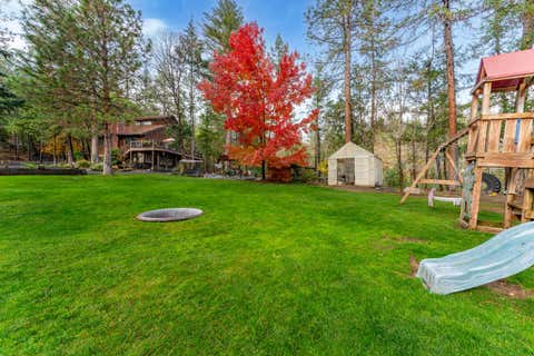 Tiny photo for 300 Dunlap Road, Jacksonville, OR 97530 (MLS # 220226774)