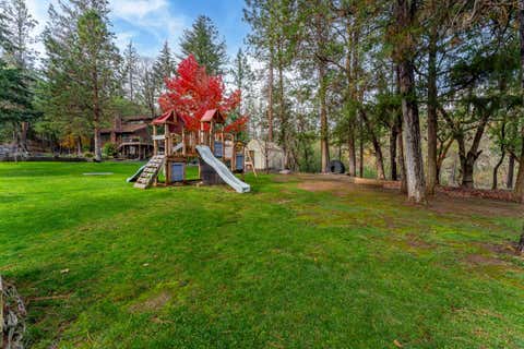 Tiny photo for 300 Dunlap Road, Jacksonville, OR 97530 (MLS # 220226774)
