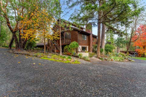 Tiny photo for 300 Dunlap Road, Jacksonville, OR 97530 (MLS # 220226774)