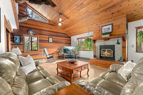 Tiny photo for 300 Dunlap Road, Jacksonville, OR 97530 (MLS # 220226774)