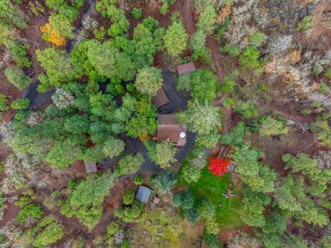 Tiny photo for 300 Dunlap Road, Jacksonville, OR 97530 (MLS # 220226774)