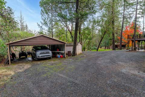 Tiny photo for 300 Dunlap Road, Jacksonville, OR 97530 (MLS # 220226774)