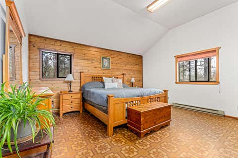 Tiny photo for 300 Dunlap Road, Jacksonville, OR 97530 (MLS # 220226774)