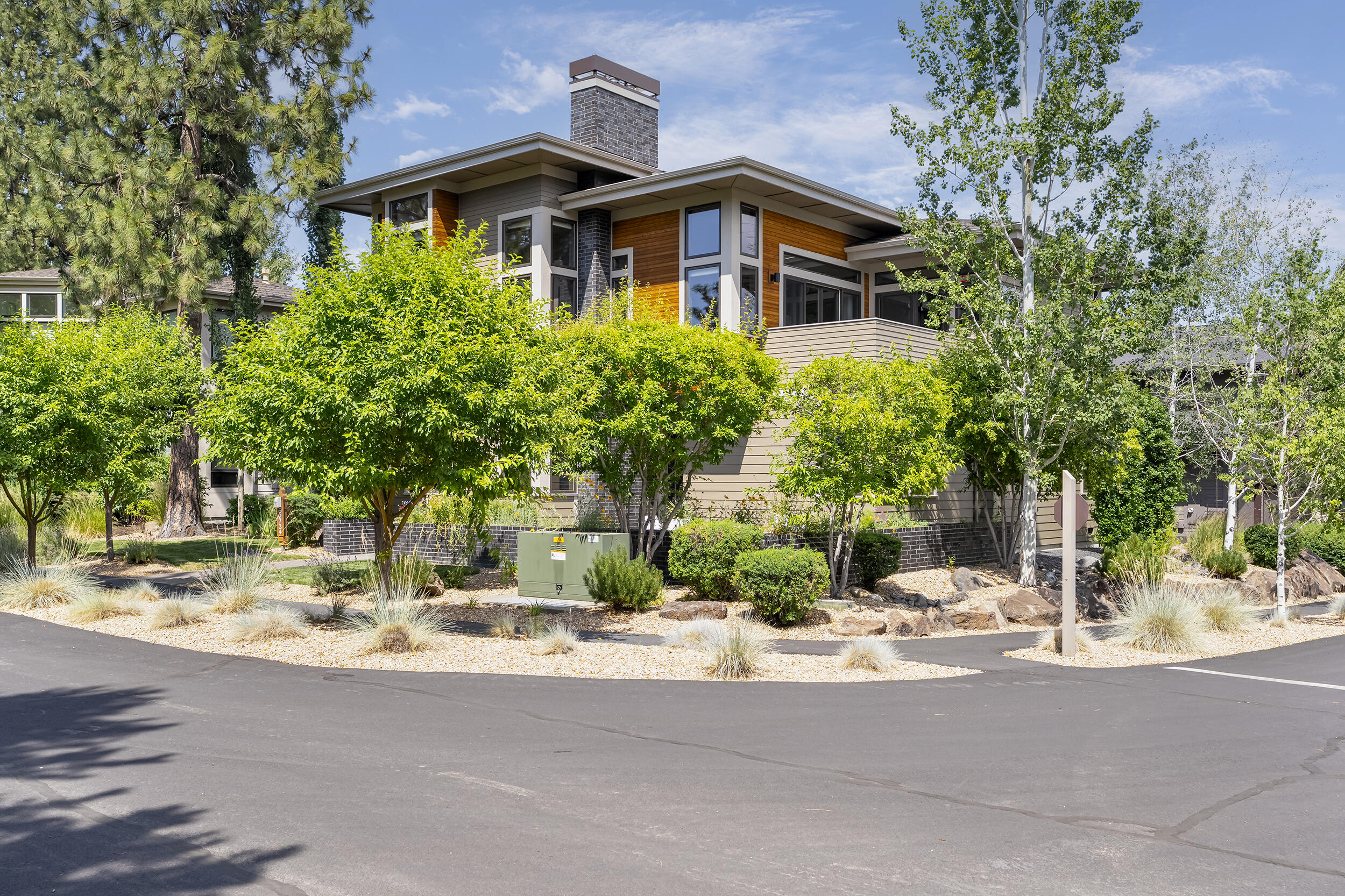 Three Pines - Residential