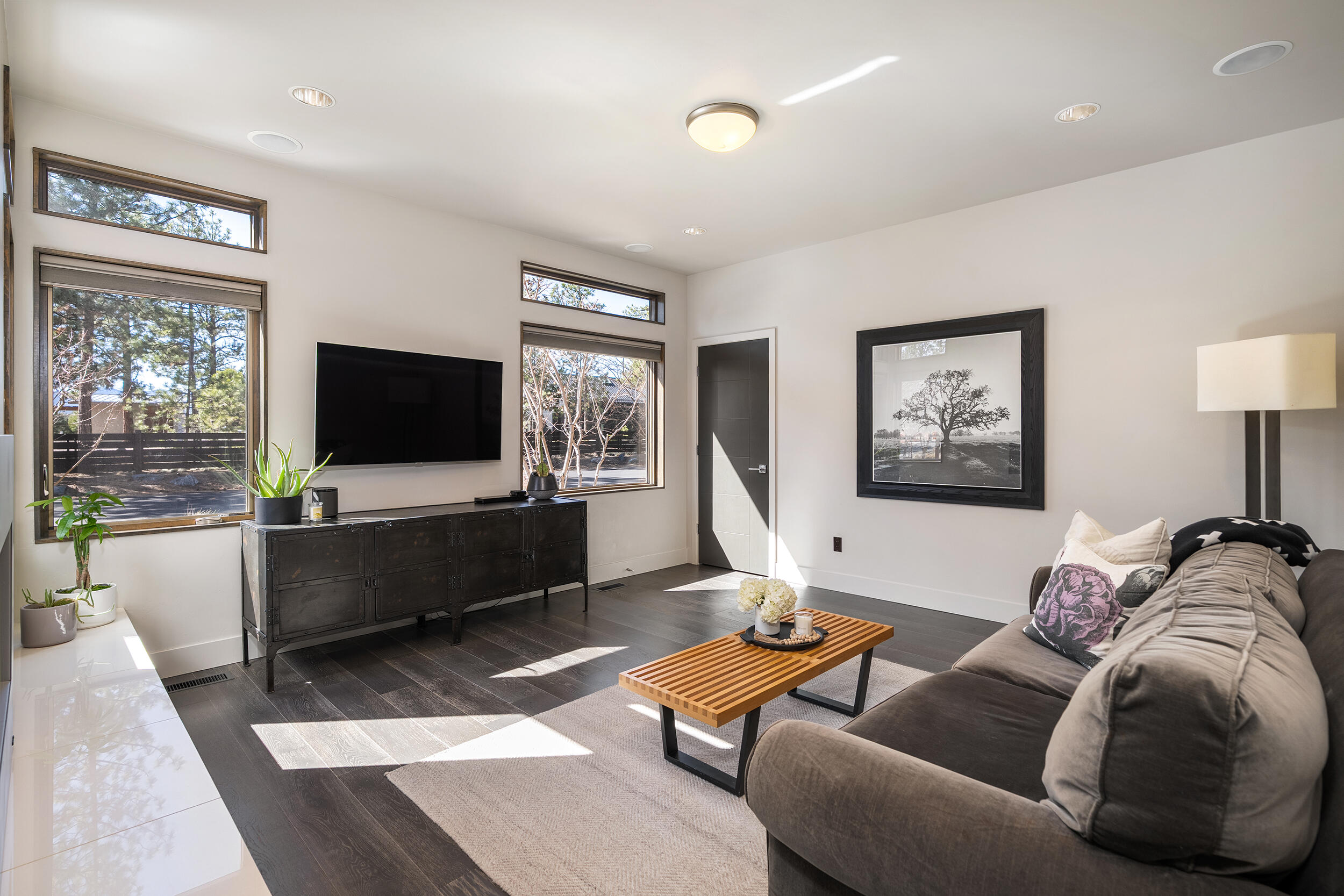 Three Pines - Residential