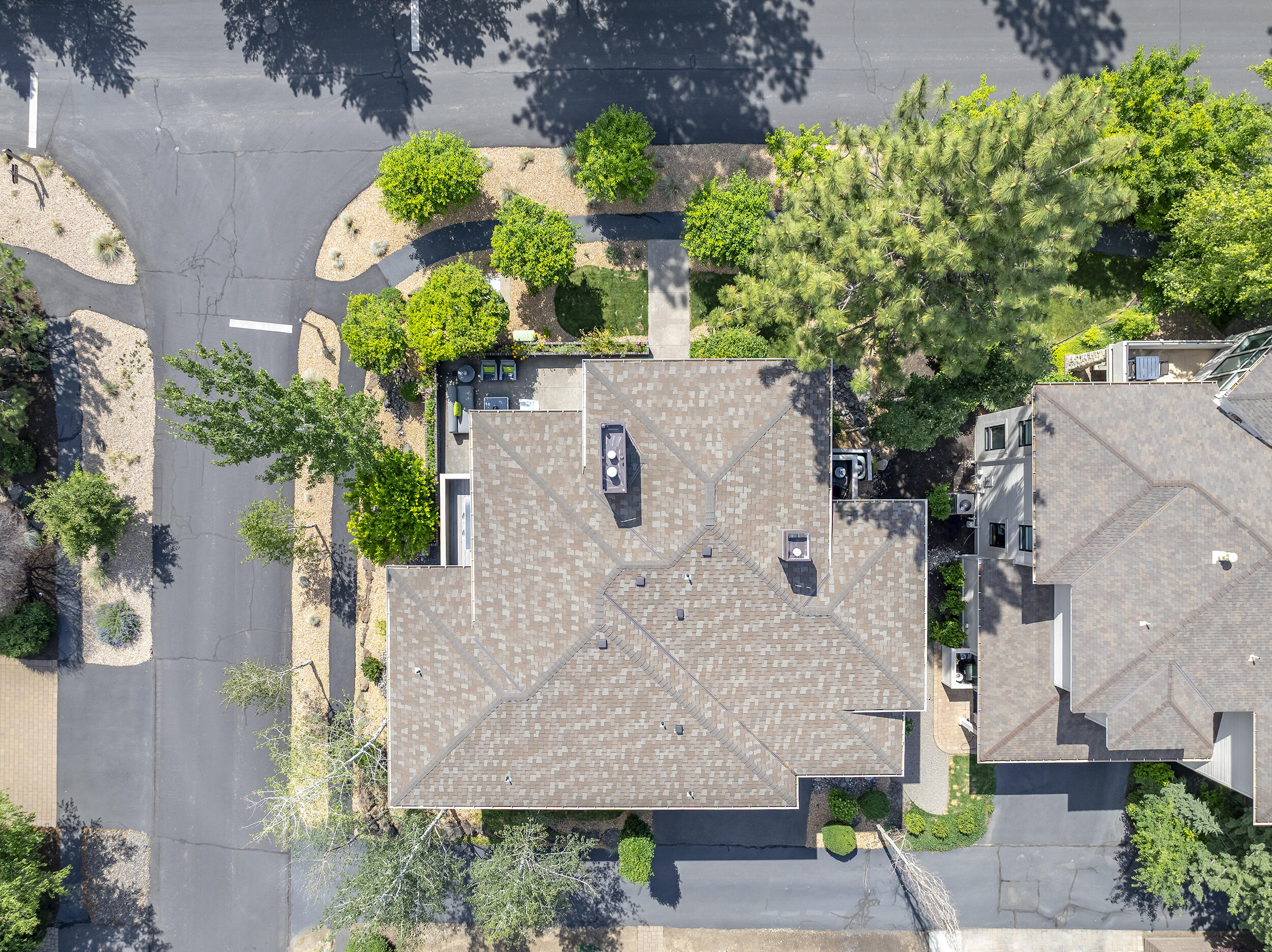 Three Pines - Residential