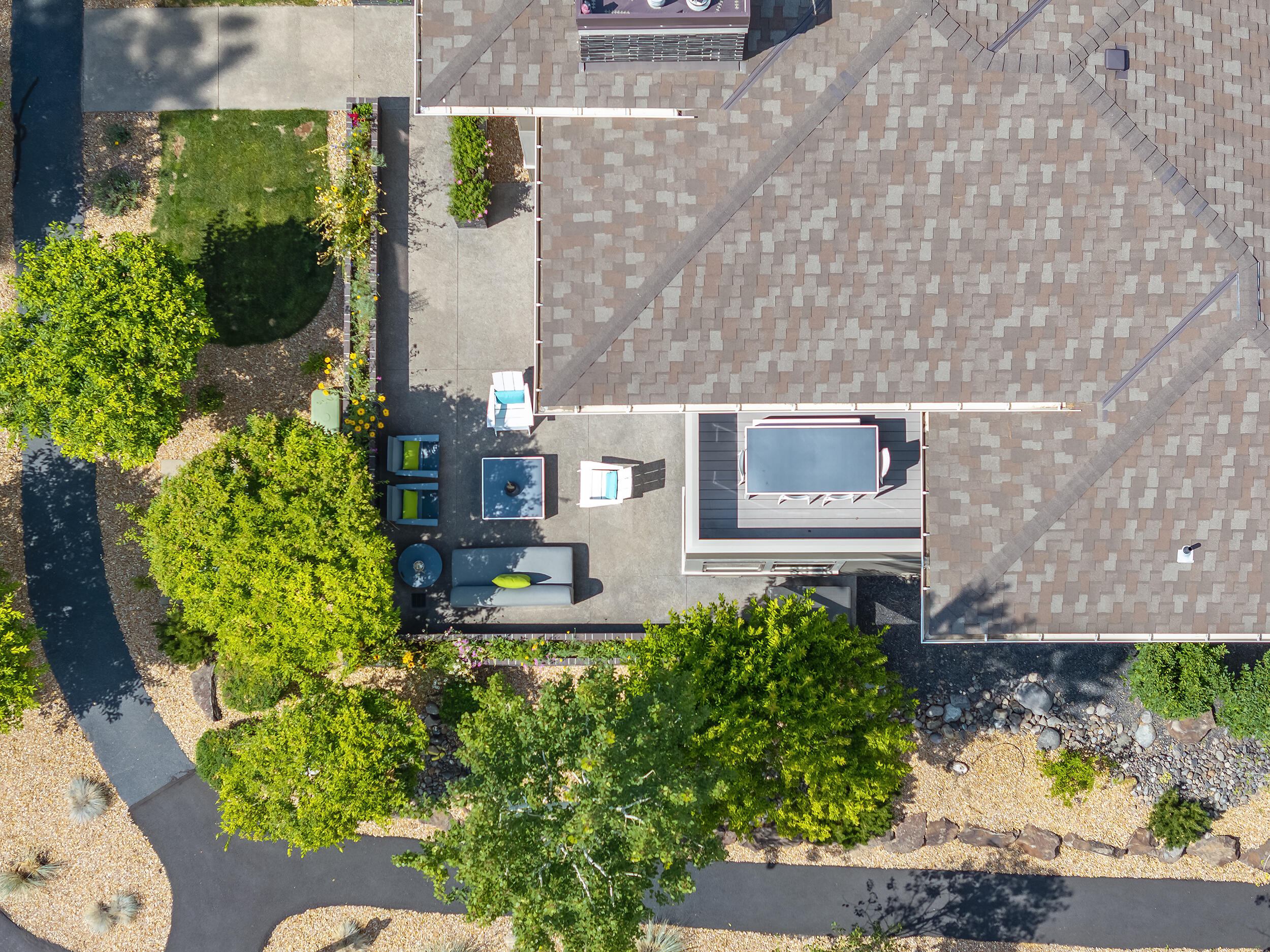 Three Pines - Residential