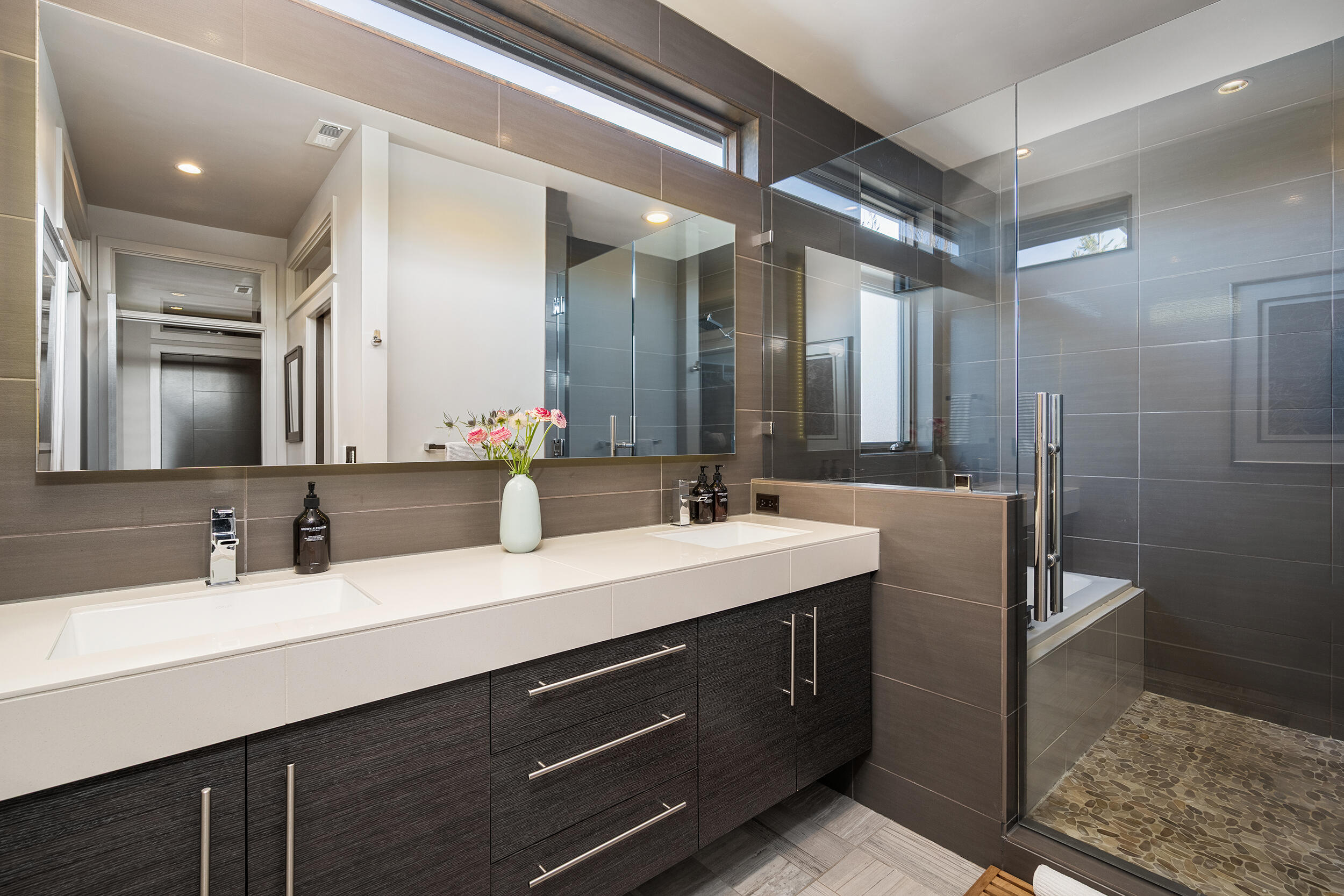 Three Pines - Residential