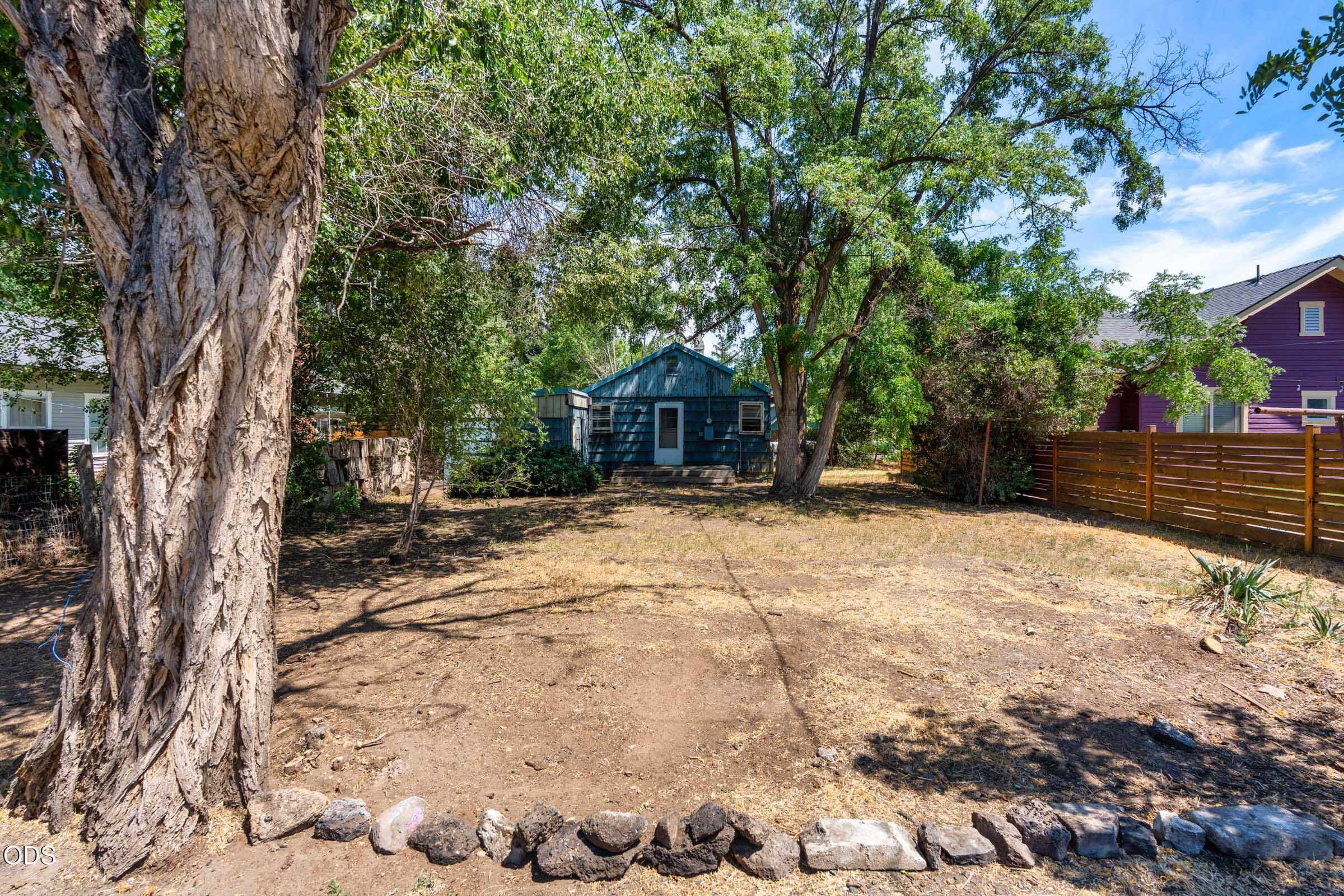 237 SW 9th Street