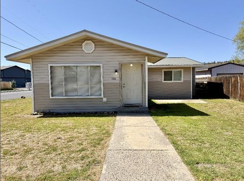 Tiny photo for 596 SW Madison St, Madras, OR 97741 (MLS # 220220061)