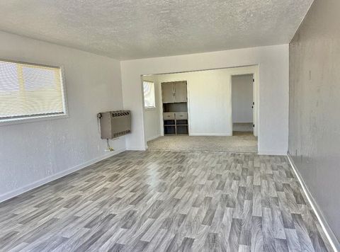 Tiny photo for 596 SW Madison St, Madras, OR 97741 (MLS # 220220061)