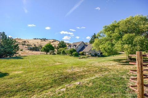 Tiny photo for 2101 Dead Indian Memorial Road, Ashland, OR 97520 (MLS # 220213217)