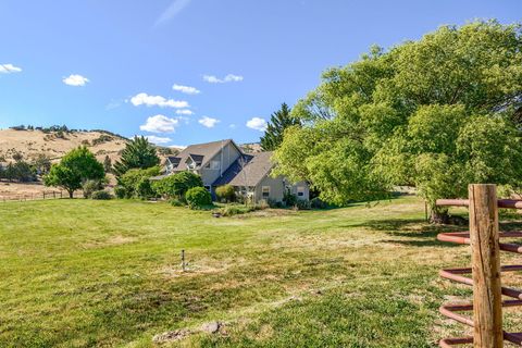 Tiny photo for 2101 Dead Indian Memorial Road, Ashland, OR 97520 (MLS # 220213217)